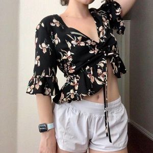 Dainty hooligan floral blouse
